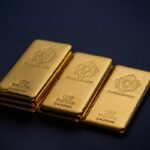Perbandingan investasi kripto dan emas untuk pemuda